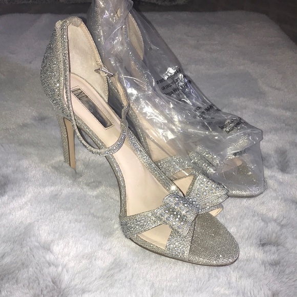 I.N.C INTERNATIONAL CONCEPTS - Picture 1 of 8